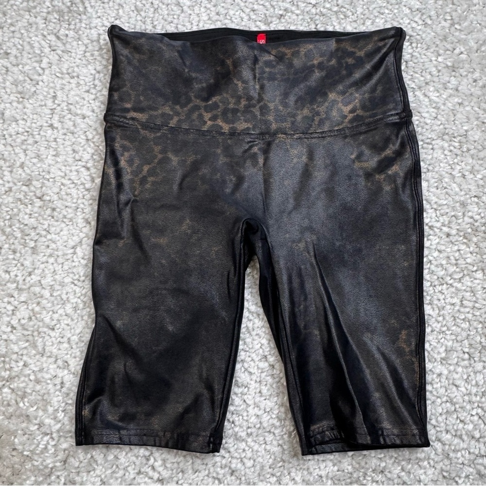 Spanx Faux Leather Leopard Print Black Bike Shorts. Medium FLAW